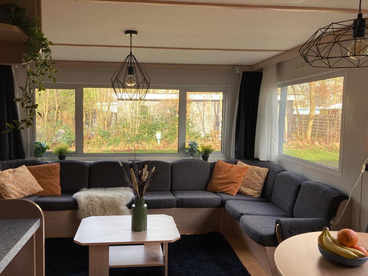 Chalet 'T Rijsterbos Op Camping Met Zwembad!别墅 外观 照片