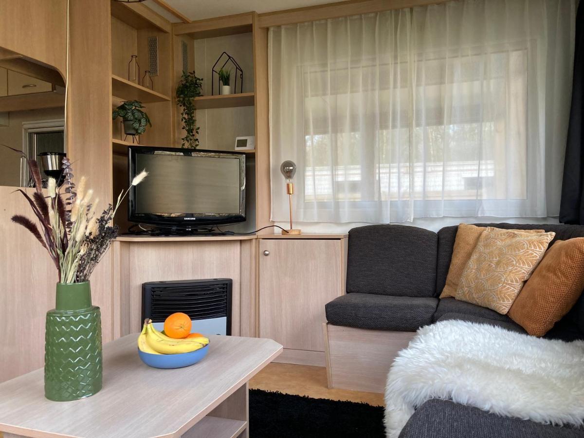 Chalet 'T Rijsterbos Op Camping Met Zwembad!别墅 外观 照片